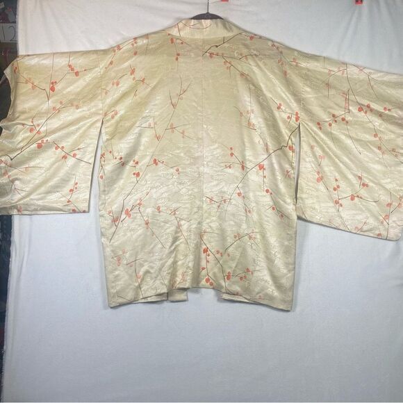 Vintage Pale Yellow W/Branches+Small Red Blossom/Berries Haori Jacket - Picture 2 of 10